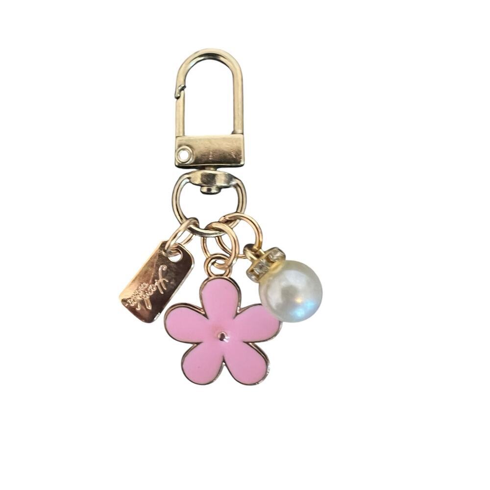 PURSE BAG BACKPACK HAND BAG CHARM DAISY FLOWER PEARL GOLD HARDWARE HAND MADE